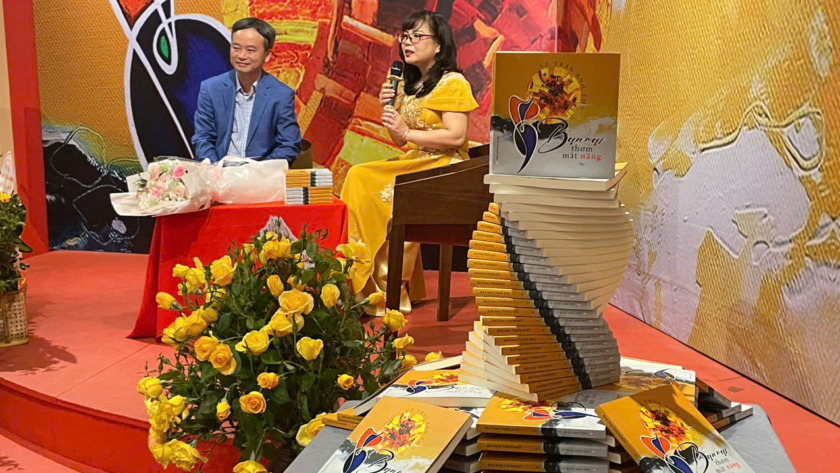 'Ban mai thơm mắt nắng' - bản hòa ca cuộc sống