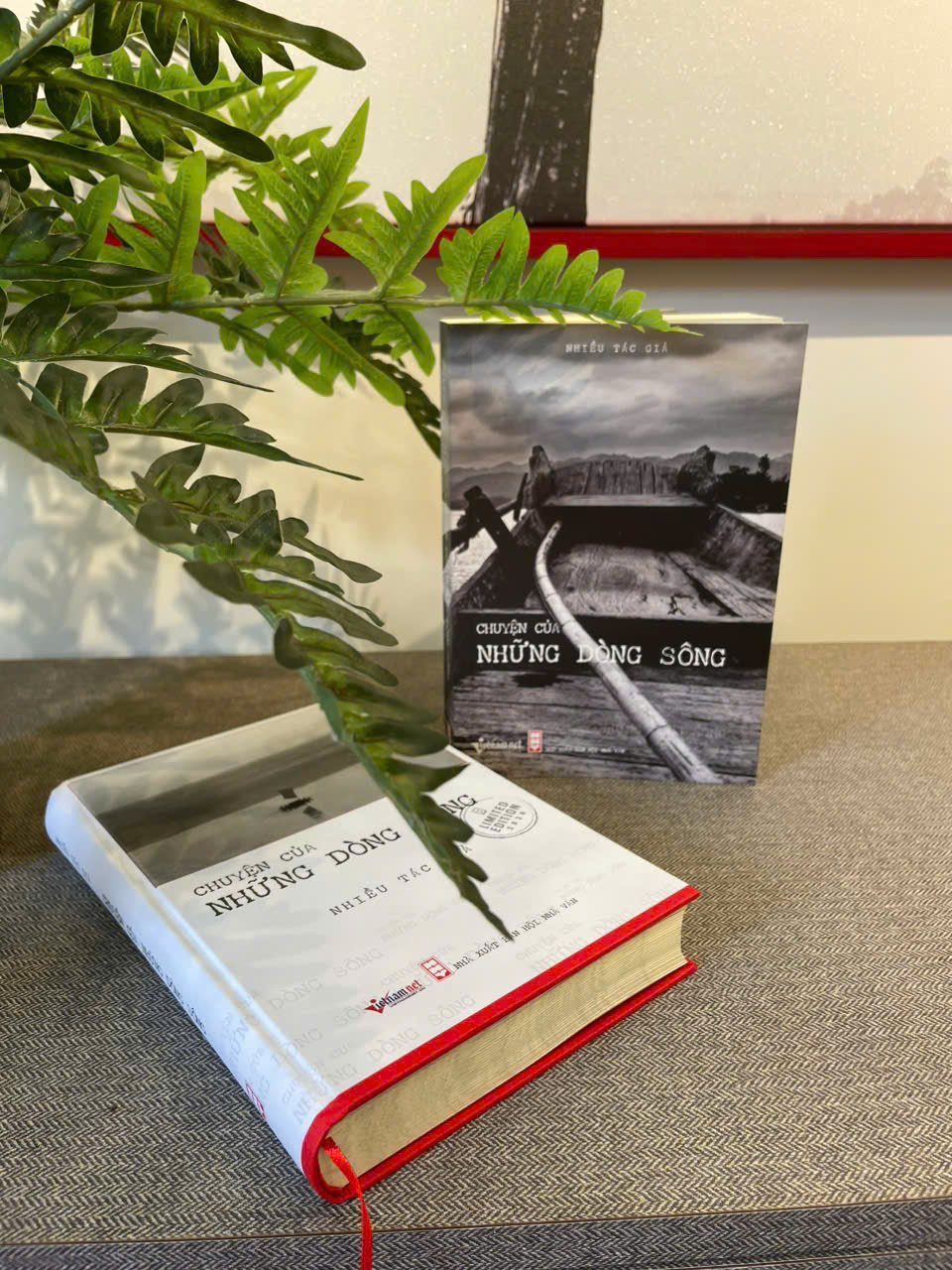 NHỮNG DÒNG SÔNG TRỞ NÊN 'BẤT TỬ' TRÊN TRANG SÁCH