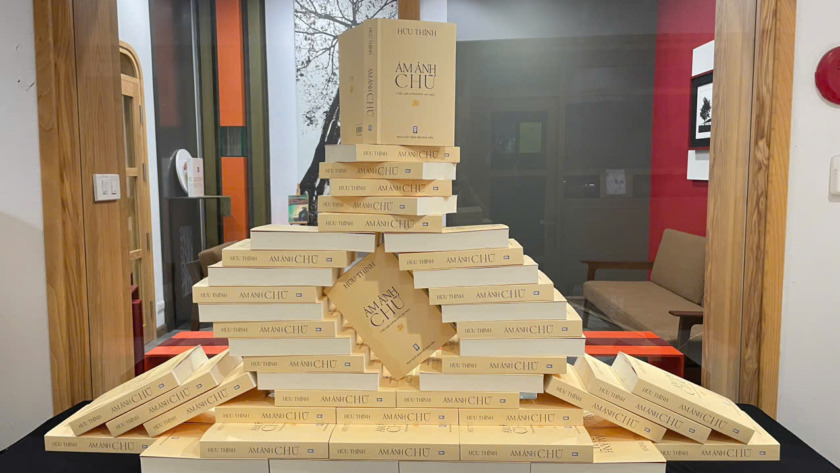 ÁM ẢNH CHỮ - LỜI TRI ÂN SÂU NẶNG GỬI TỚI BẠN VĂN CHƯƠNG