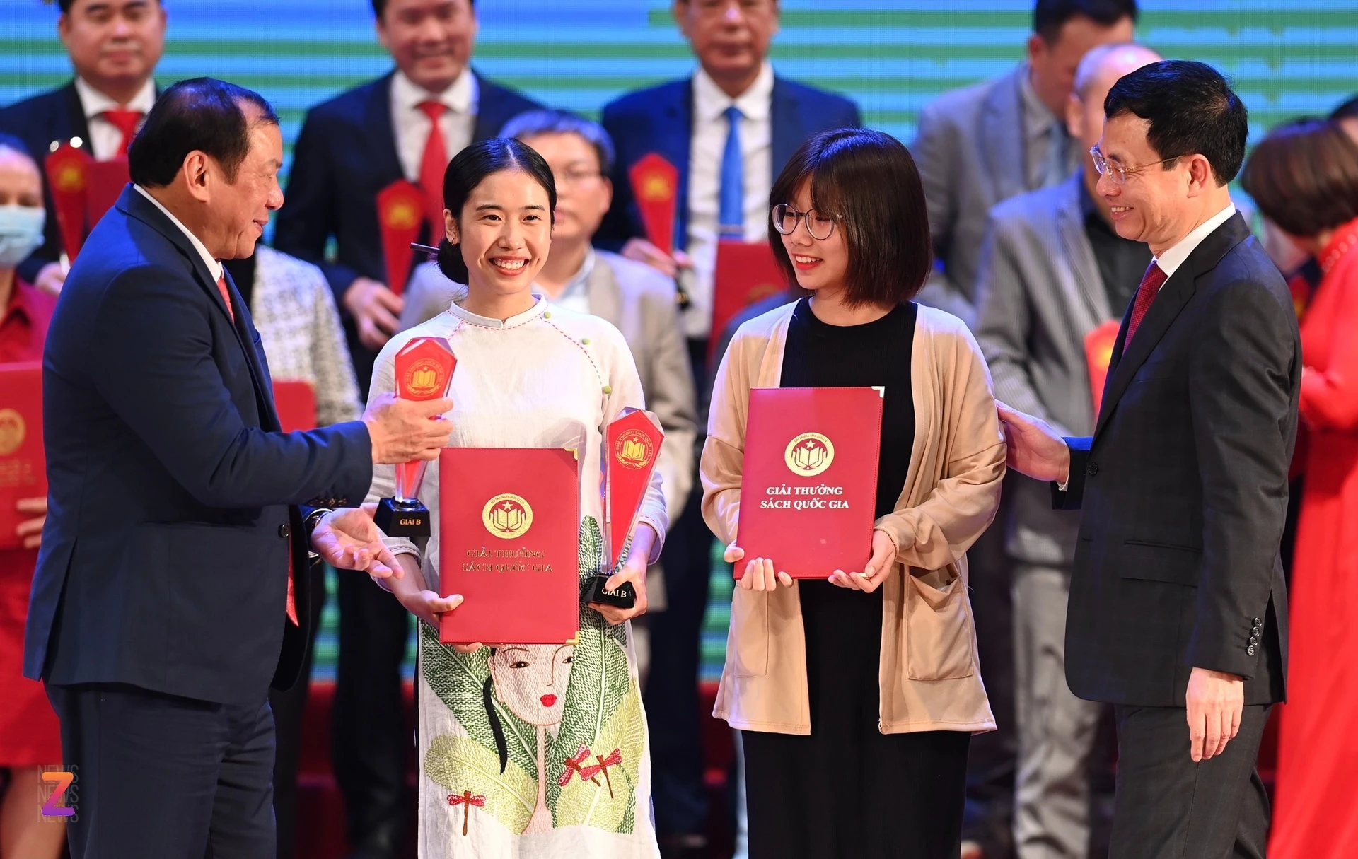 CẦN TỔ CHỨC GIẢI SÁCH QUỐC GIA QUY MÔ LỚN