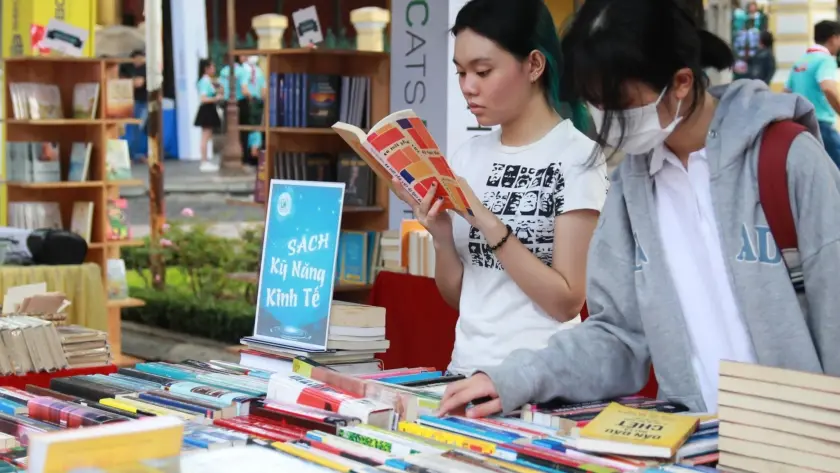 CHUYỂN ĐỔI SỐ TRONG NGÀY SÁCH VÀ VĂN HÓA ĐỌC VIỆT NAM 2024