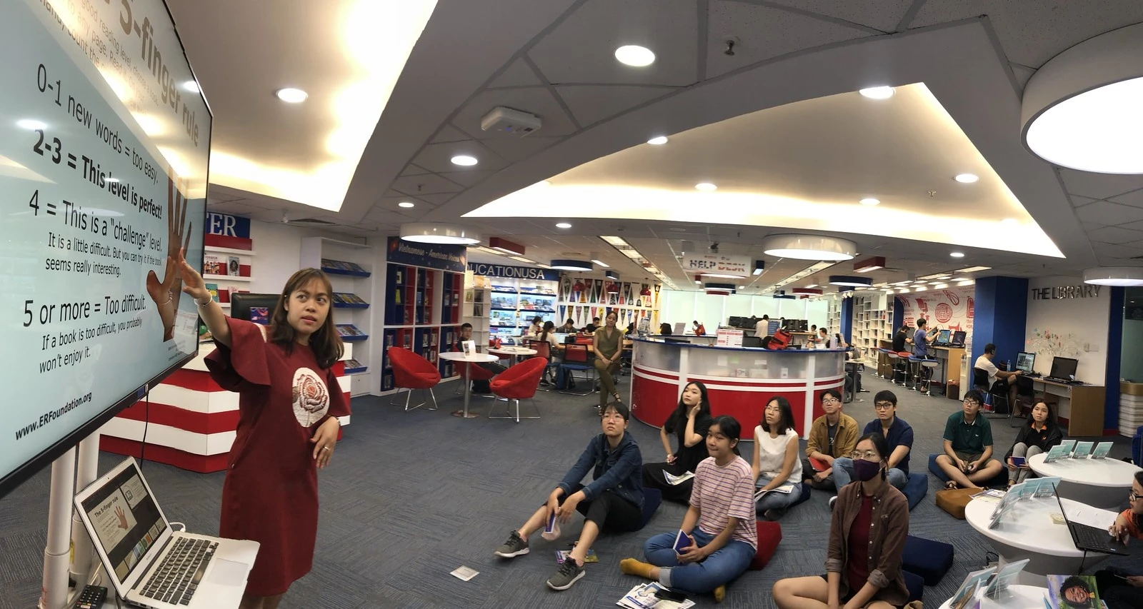 ĐỌC NHANH HAY ĐỌC CHẬM TỐT HƠN?