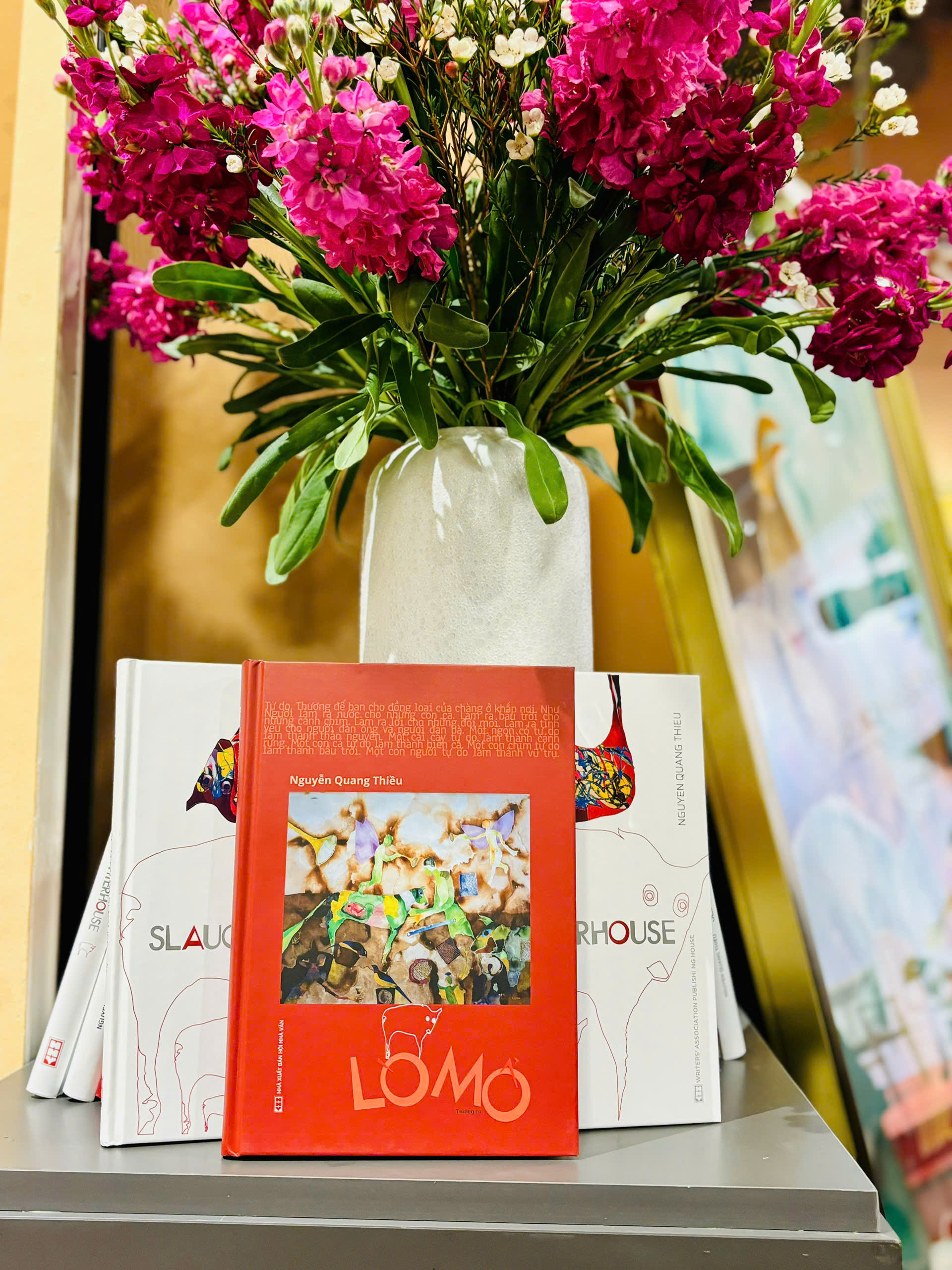 Đừng "ném" văn chương ra khỏi vòng văn hóa