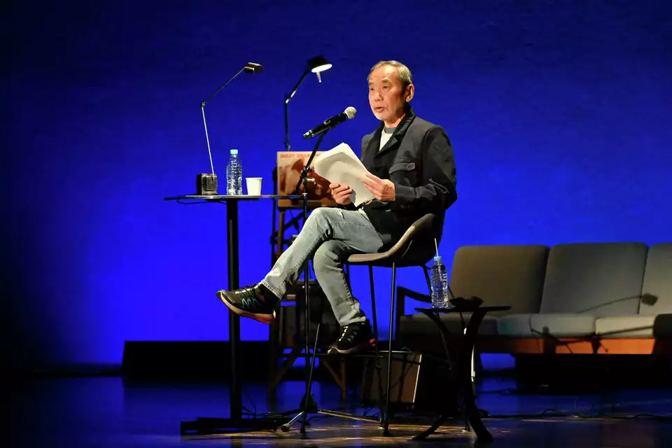 HARUKI MURAKAMI TRỰC TIẾP ĐỌC TRUYỆN NGẮN MỚI CHƯA ĐƯỢC XUẤT BẢN