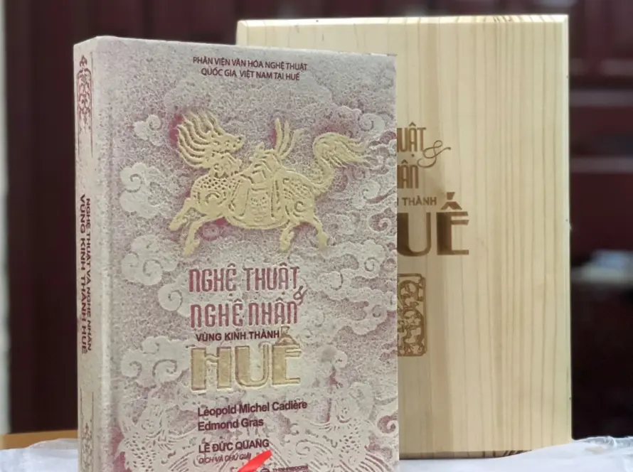 SÁCH KHÔNG CHỈ ĐỂ ĐỌC MÀ CÒN LÀ NHỮNG TÁC PHẨM NGHỆ THUẬT