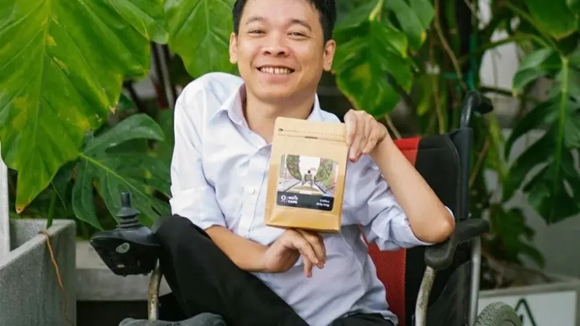 'SÁCH MANG LẠI ÁNH SÁNG CHO CUỘC ĐỜI TÔI'