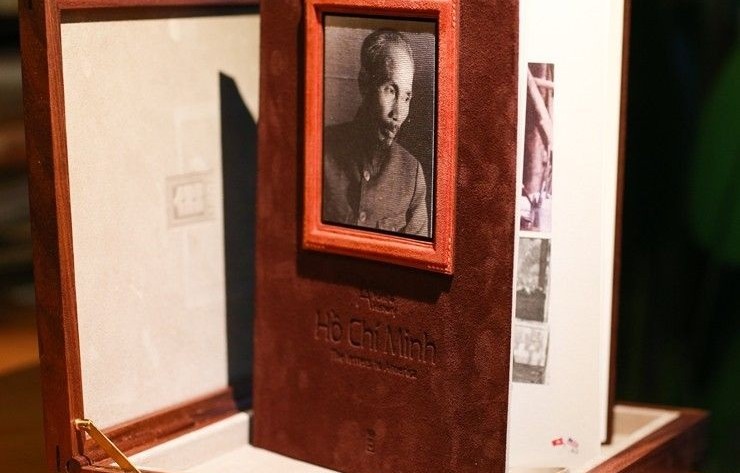 THÚ CHƠI VÀ LÀM SÁCH 'ẤN BẢN GIỚI HẠN'