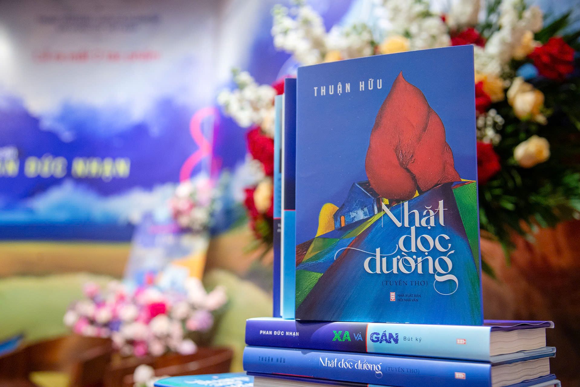 THUẬN HỮU, MỘT NHÀ THƠ ĐÍCH THỰC