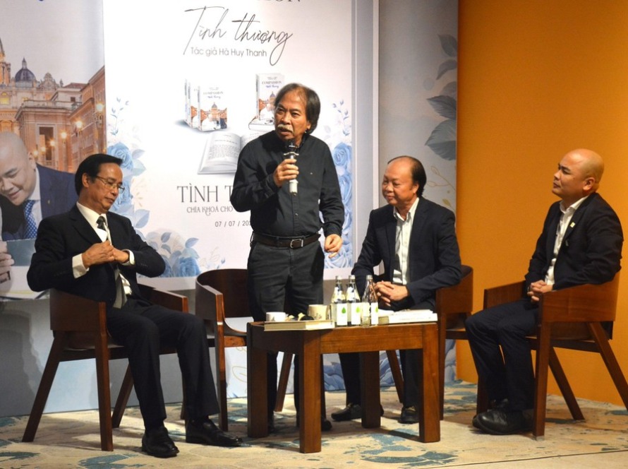 ‘Chưa bao giờ con người vô cảm, ích kỷ và thiếu tình thương như thế’